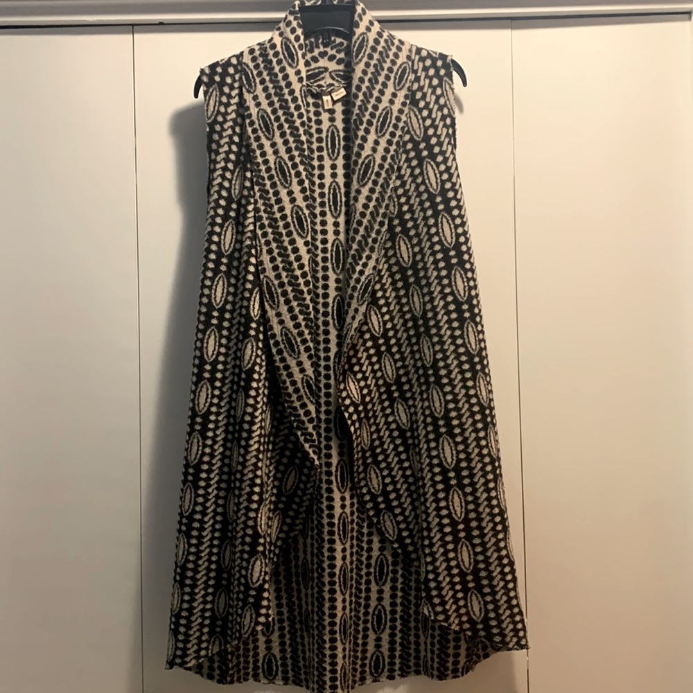 Anthropologie- Beautiful Sleeveless Cardigan Sweater Duster